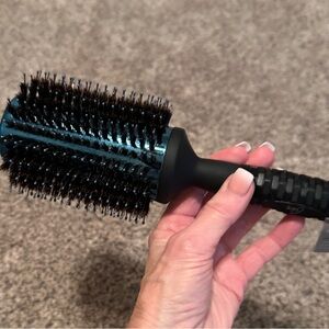 NWT Ceramic Thermal Round Brush 
2 Inch Ionic brush from Sally’s